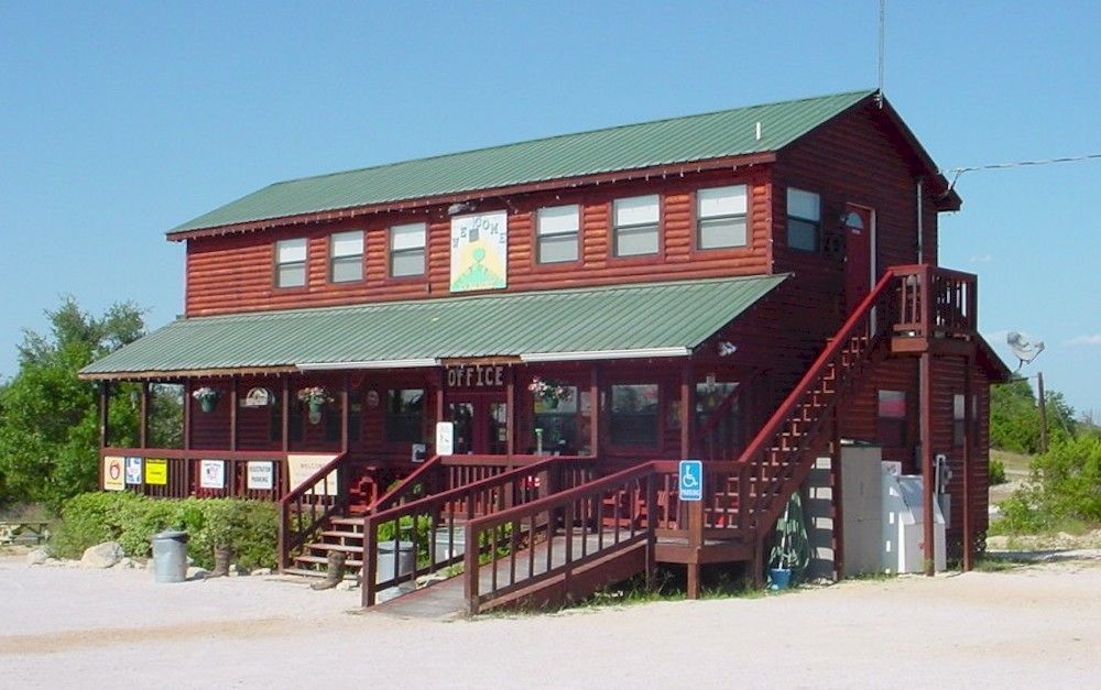 Top Of The Hill Rv Resort & Cabins Waring Eksteriør bilde