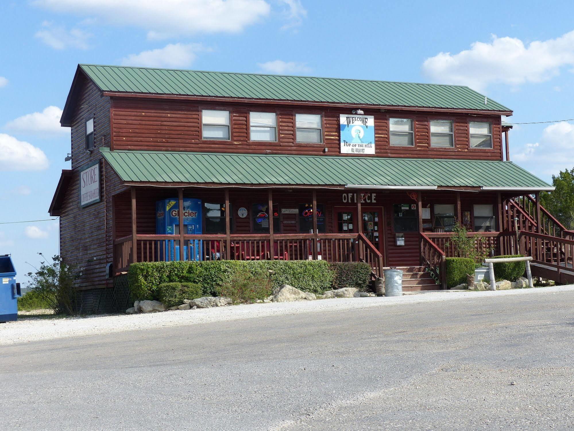 Top Of The Hill Rv Resort & Cabins Waring Eksteriør bilde