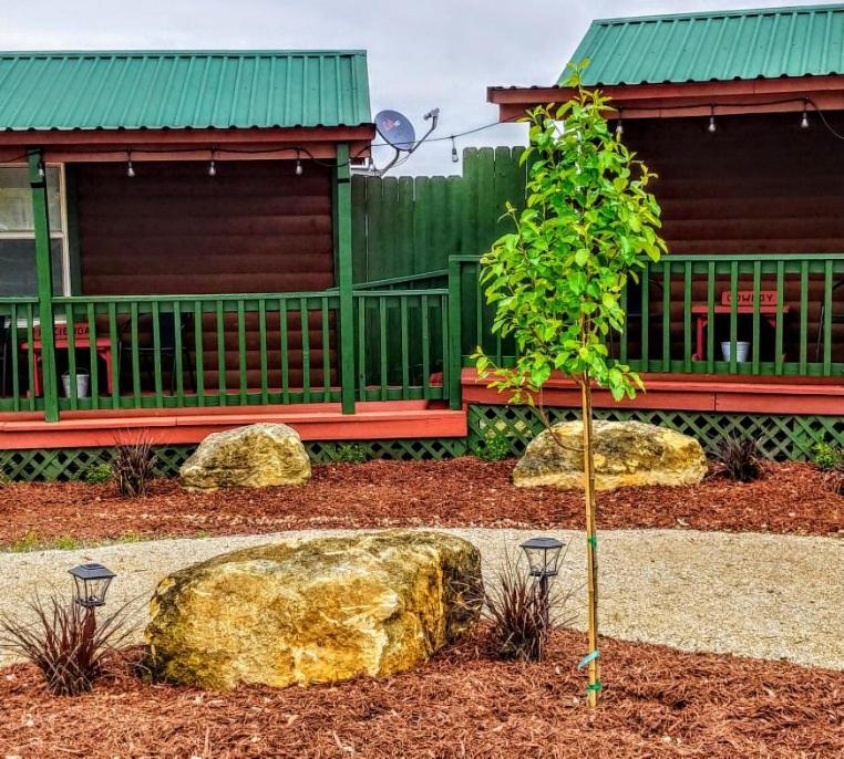 Top Of The Hill Rv Resort & Cabins Waring Eksteriør bilde